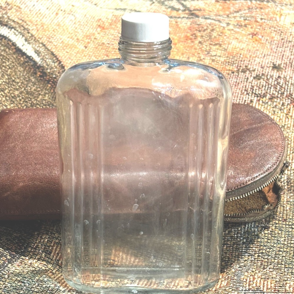 Vintage Bosca Full Grain Hide Leather Glass Flask Brown Ribbed Bottle Broken Zip